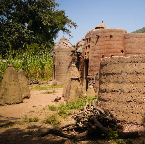 Παραδοσιακή Tammari τους ανθρώπους χωριό της Tamberma στο Koutammakou, γης από το Batammariba στην περιοχή Καρά, Τόγκο - Φωτογραφία, εικόνα