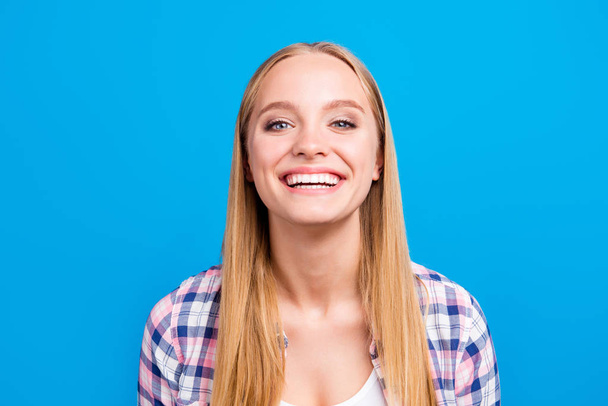 Clouse up portrait of young beautiful blond girl, isolated on bl - Foto, imagen