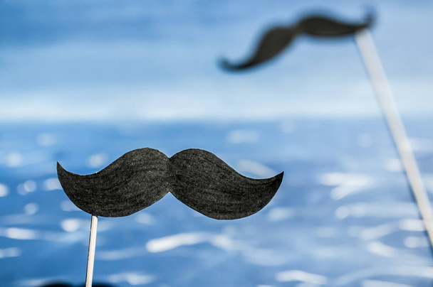 Symbool van Movember. Poster en banner. Besef van gezondheidskwesties van mannen, zoals prostaatkanker. - Foto, afbeelding