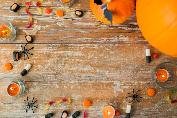 halloween decorations with space on wooden boards - 写真・画像
