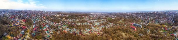 Yleinen panoraama kaupungin keskustasta ilmasta. Venäjä, Stavropol. - Valokuva, kuva