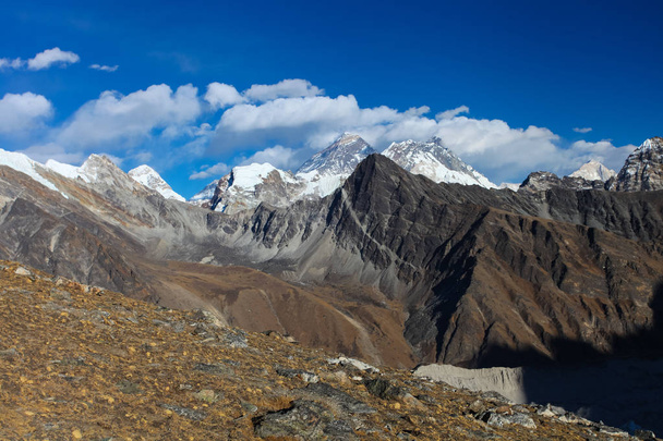 Csodálatos hegyek Himalája - Nepál. - Fotó, kép