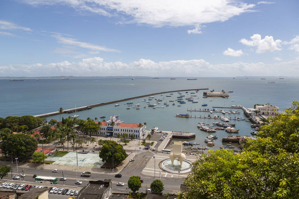 Näkymä All Saints Bayhin Salvadorissa, Bahiassa, Brasiliassa
 - Valokuva, kuva