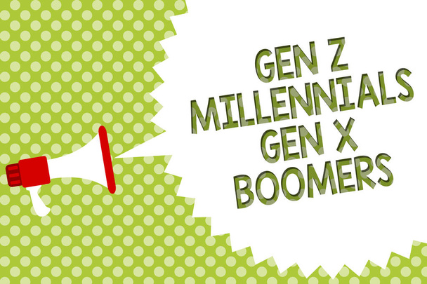 Текст текста Gen Z Millennials Gen X Boomers. Концепция бизнеса для различия поколений Старые молодые люди Megaphone громкоговоритель речи пузырь сообщение зеленый фон halftone
 - Фото, изображение
