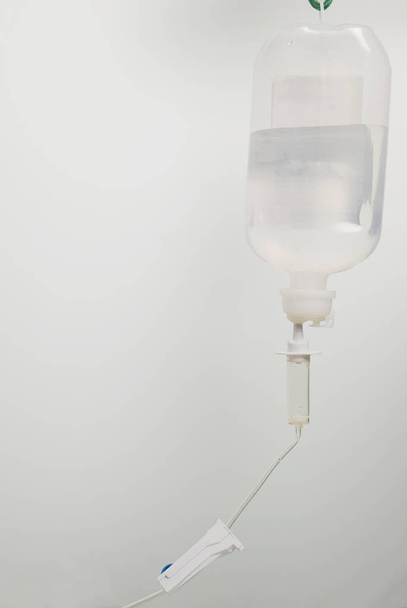 Nährstoffe Linie Fütterung für Patienten auf weißem Hintergrund - Foto, Bild