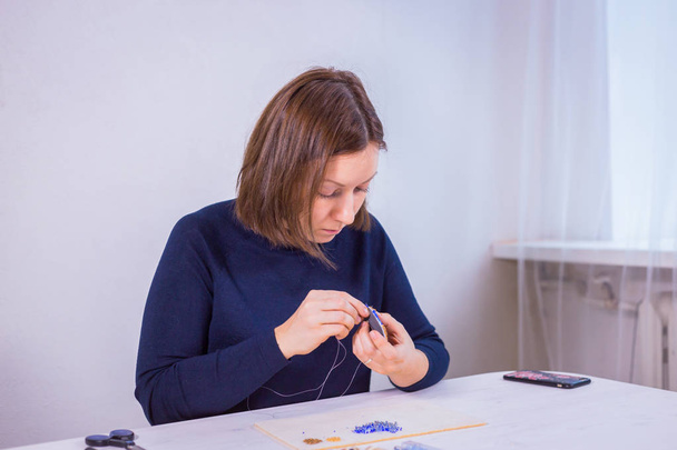 Designer making handmade brooch - Φωτογραφία, εικόνα