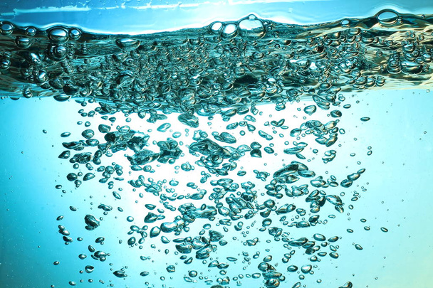 Пресная вода с пузырьками - Фото, изображение