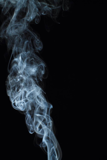 Λευκή υφή καπνού σε μαύρο φόντο - Φωτογραφία, εικόνα