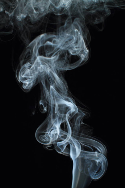 White smoke texture on black background - Foto, Imagen