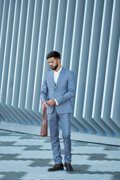 Businessman style. Men style. Man in custom tailored business suit posing outdoors - Fotoğraf, Görsel