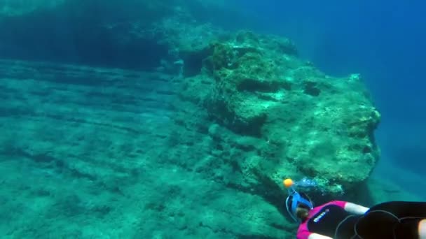 Carino snorkeling ragazza immersioni
 - Filmati, video