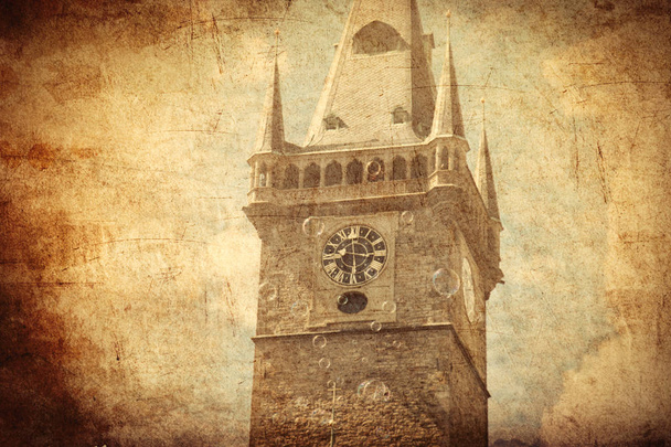 antigua iglesia en estilo de arquitectura gótica
 - Foto, imagen