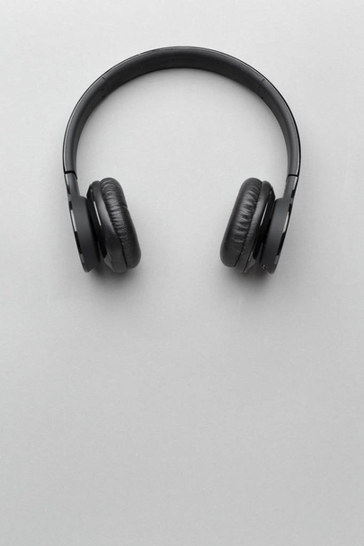 Langattomat modernit kuulokkeet lähikuva
  - Valokuva, kuva