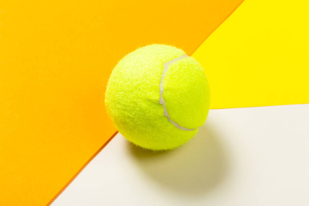 Close up of tennis ball - Foto, afbeelding