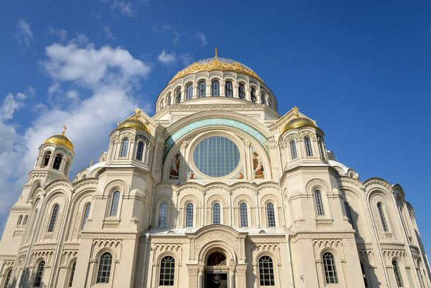 Naval Cathedral of St. Nicholas the Wonderworker in Kronstadt, Russia. - Фото, изображение