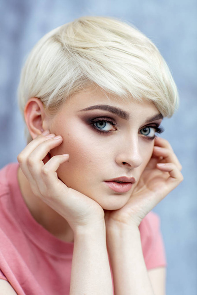 Blond beauty with short hair   - Valokuva, kuva