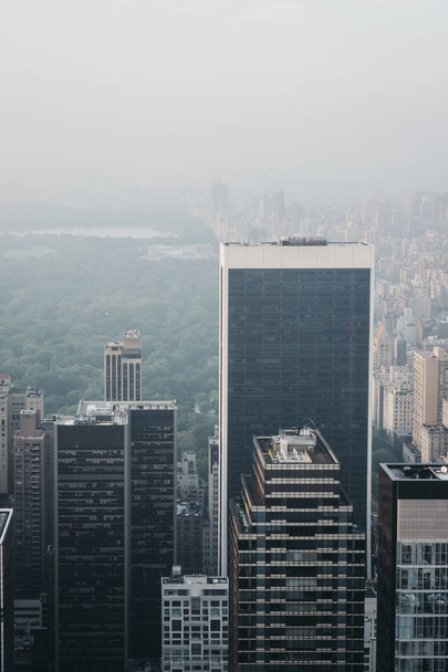 Veduta aerea dello skyline e delle attrazioni di New York. New York è una delle città più visitate al mondo
. - Foto, immagini