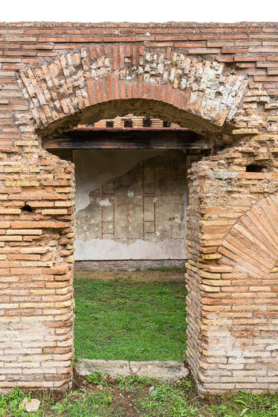 Ostia Antica, İtalya duvar resimleri ile eski bir ev içine görüntülemek - Fotoğraf, Görsel