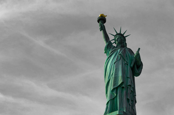 Статуя свободи (виділений на 28 жовтня 1886) є одним з найвідоміших іконки США - Фото, зображення