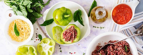 Ingredients for preparation of stuffed pepper with minced meat a - Photo, image
