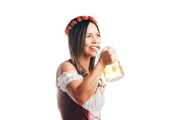 Bavarian woman celebrating the oktoberfest isolated on white background - Φωτογραφία, εικόνα