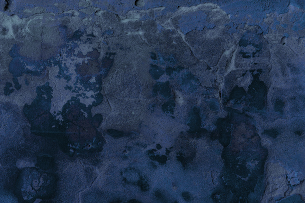 vista de marco completo de fondo texturizado de pared agrietada azul oscuro
     - Foto, Imagen