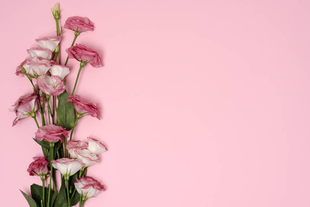 bukiet piękne różowe kwiaty - Zdjęcie, obraz