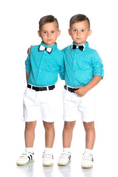 Two sad Gemini boys - Foto, imagen