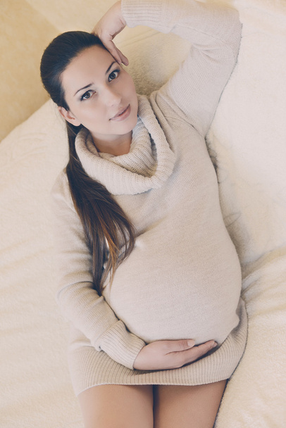 calm pregnant woman - Foto, imagen