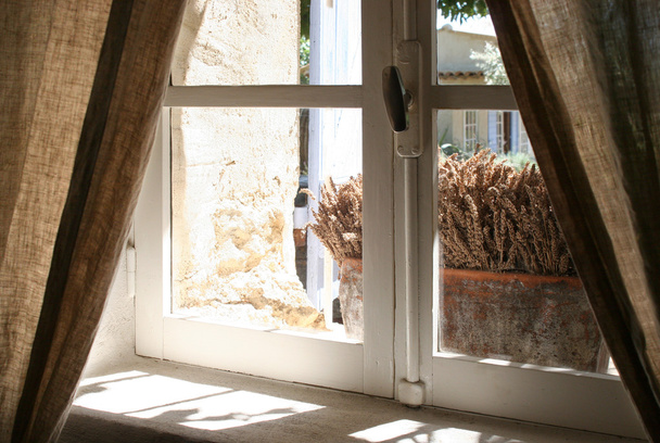 Eski pencere ile görüntülemek - Fotoğraf, Görsel
