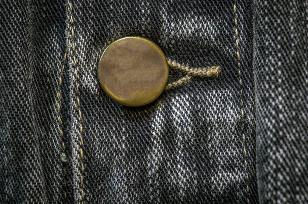 Buttoned zwart en grijs denim jasje - Foto, afbeelding
