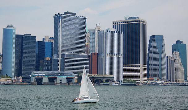 sailing boat and skyscrapers in manhattan - Photo, Image