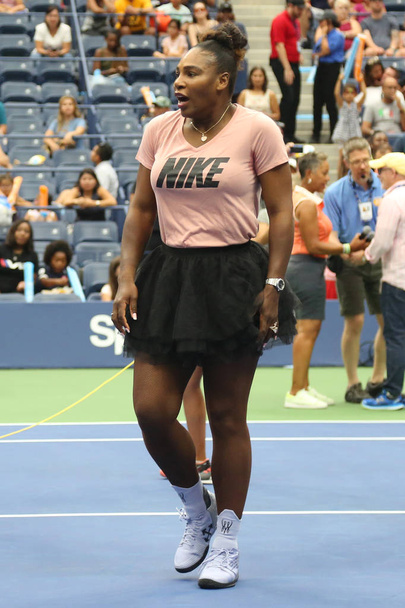 NEW YORK - AUGUST 23, 2018: 23-time Grand Slam champion Serena Williams participates at Arthur Ashe Kids Day before 2018 US Open at Billie Jean King National Tennis Center - Фото, изображение