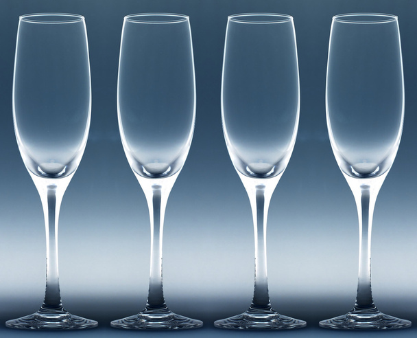 изолированные четыре чашки
 - Фото, изображение