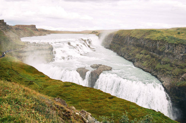 Piękny wodospad Gullfoss Islandia - Zdjęcie, obraz