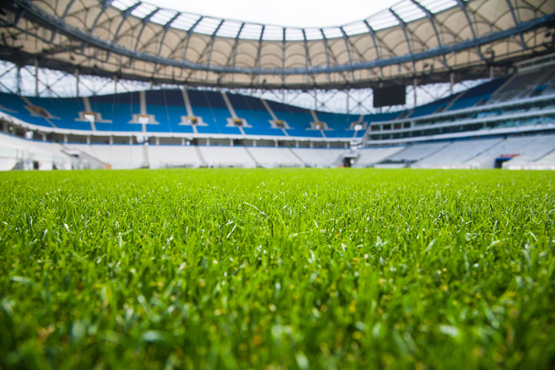 Panoramik futbol alan stadyum ve stadyum koltukları - Fotoğraf, Görsel