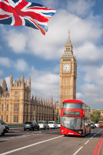 Μπιγκ Μπεν με κόκκινο λεωφορείο στο Λονδίνο, Αγγλία, Ηνωμένο Βασίλειο - Φωτογραφία, εικόνα