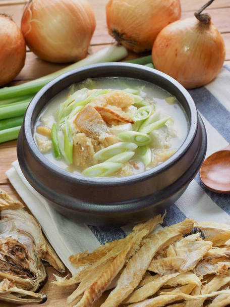 Корейська кухня сушені Поллак суп - Фото, зображення