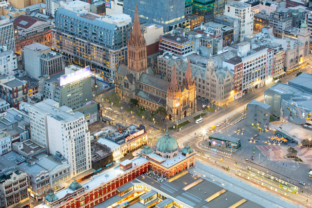 Melbournes 有名な日の出交差点 - 写真・画像