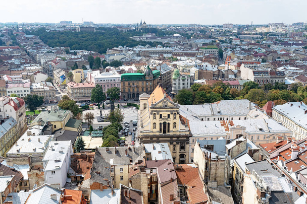 Lviv, Ukraine - August 23, 2018: Landmarks in the center of Lviv - old city in the Western part of Ukraine. View from the City Hall Tower. - Foto, Imagen