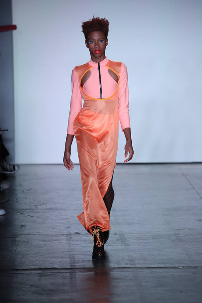 NEW YORK, NY - FEBRUARY 09: A model walks the runway for Chromat during New York Fashion Week: The Shows at Industria Studios on February 9, 2018 in New York City.  - Valokuva, kuva