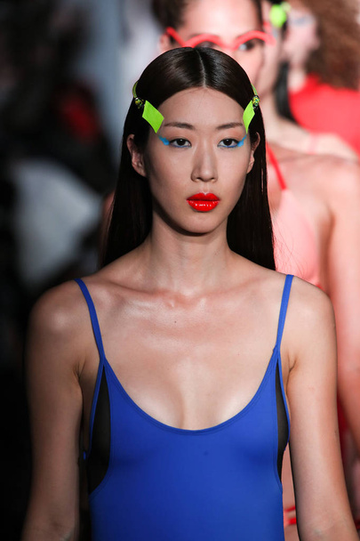 NEW YORK, NY - FEBRUARY 09: Models walk the runway finale for Chromat during New York Fashion Week: The Shows at Industria Studios on February 9, 2018 in New York City.  - 写真・画像