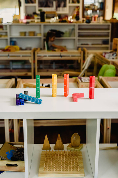 Toys and materials montessori in a classroom of a school for children - Zdjęcie, obraz