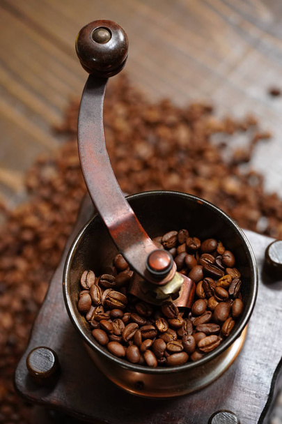 grains de café et moulin à café
 - Photo, image