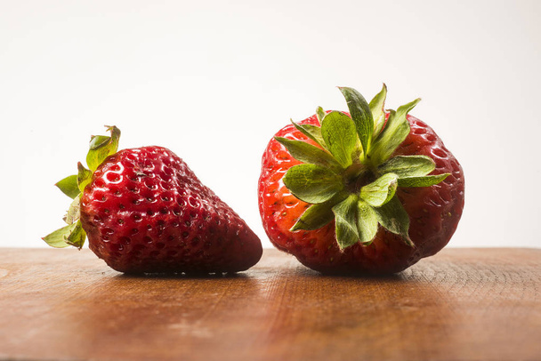 Vue rapprochée de délicieuses fraises rouges
 - Photo, image
