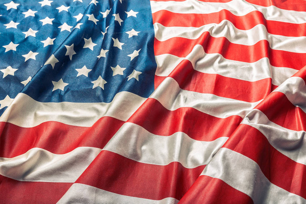 Primo piano della brillante bandiera americana increspata
 - Foto, immagini