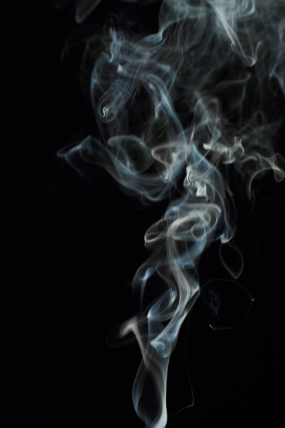 White smoke texture on black background - Фото, зображення