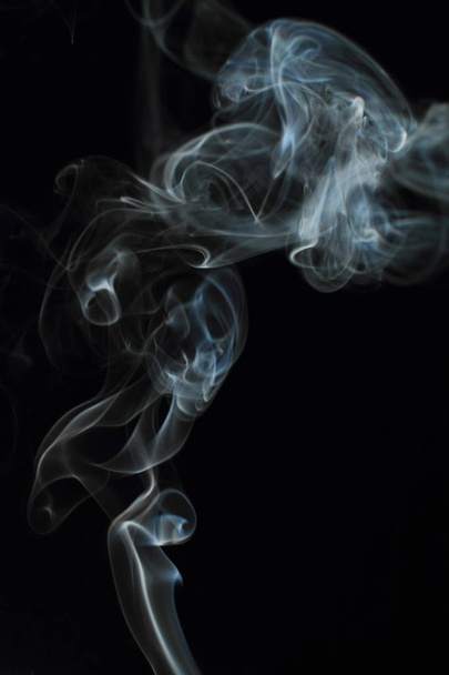 White smoke texture on black background - Фото, зображення