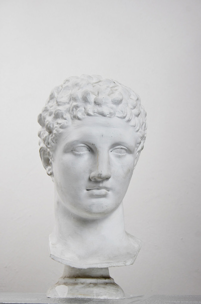 Голова статуи
 - Фото, изображение
