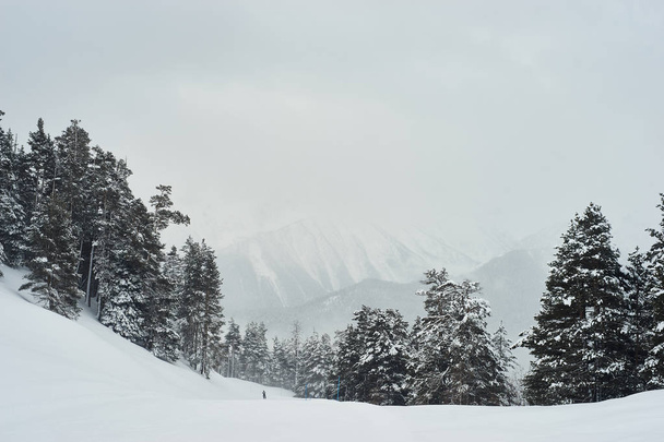Slope view.Skis and mountain panorama.Alps - Φωτογραφία, εικόνα